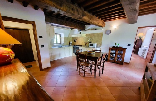 Fosciandora Villa | Vallecchia Sotto, 5 bed villa, private pool, great views, WIFI