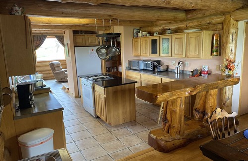 Bozeman House | Valley Cabin located 5 miles from Bozeman-Yellowstone International airport