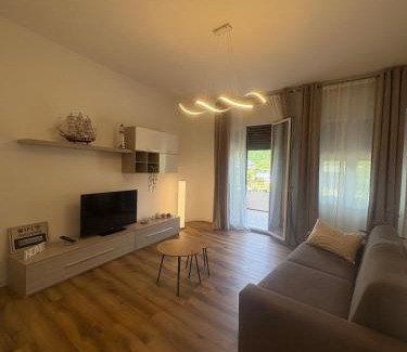 Roe Volciano Apartment | Valley House