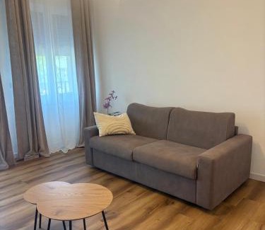 Roe Volciano Apartment | Valley House