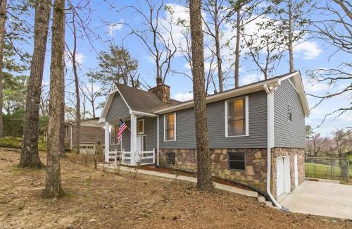 Crestline Heights House | Valley Lake Gem