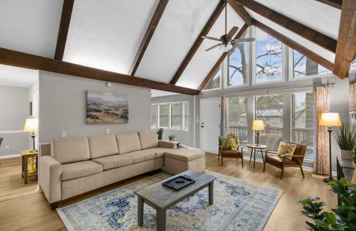 Crestline Heights House | Valley Lake Gem