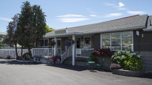 Okanagan-Similkameen Hotel | Valley Star Motel