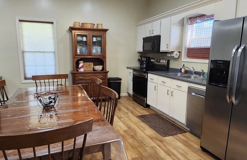 Providence Cabin | VALLEY VIEW LODGE, A MODERN CABIN IN WESTERN KY