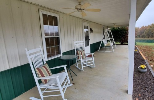 Providence Cabin | VALLEY VIEW LODGE, A MODERN CABIN IN WESTERN KY