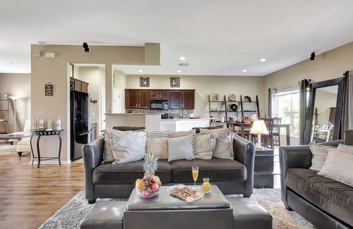 Dover House | Valrico's Hidden Gem: A Stunning 3-Bedroom Oasis Awaits!
