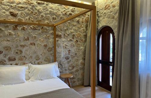 Qeparo Hotel | Valta Hotel