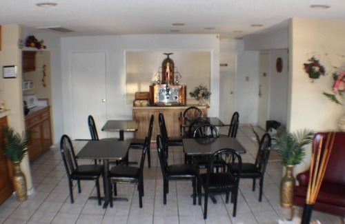 Harlingen Hotel | Value Inn & Suites