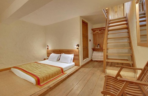 Kausani Cabin | Vamoose Eco Lodge Chevron