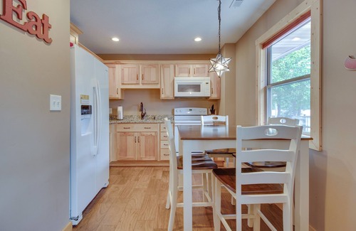 Van Buren Condo | Van Buren Condo Near Boating, Hiking & Golfing!