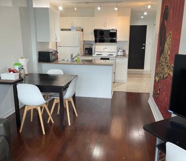 Downtown Vancouver Apartment | Vancouver Downtown Central 1 bedroom Condo