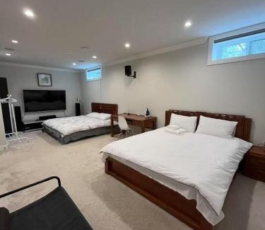 Dunbar House | Vancouver UBC University Villa35