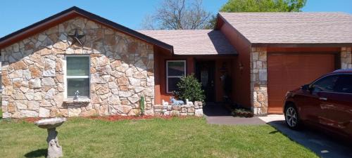 Harker Heights House | Vanessa rooms