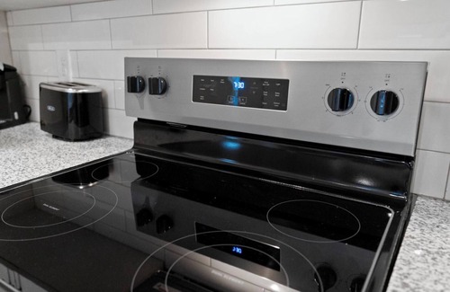 Newberry Apartment | Vanguard 2BD 15 - Two Bedroom Apartment, Sleeps 4