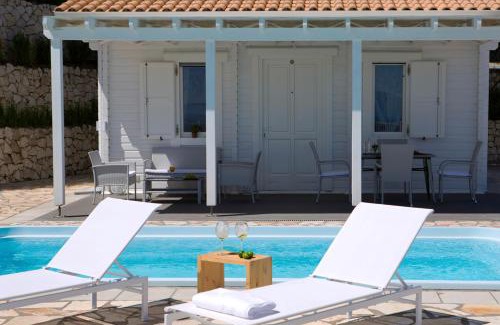 Evgiros Villa | Vasiliki Cottages