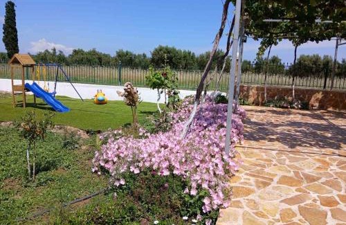Pineios Apartment | Vasiliki's Apartment C