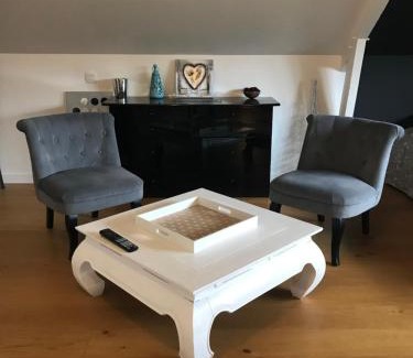 Brequigny Bed & Breakfast | Vaste Chambre Privée proche du Centre de Rennes