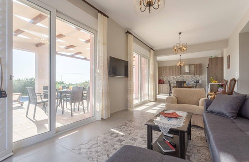 Paliki Villa | Vatsa Beach Villa Large Private Pool Walk to Beach Sea Views A C Wifi - 3021