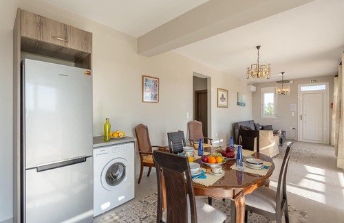 Paliki Villa | Vatsa Beach Villa Large Private Pool Walk to Beach Sea Views A C Wifi - 3021