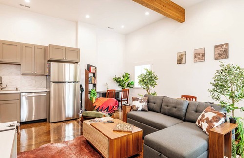 Sheridan Apartment | Vaulted Den | Chic Central 1BR + Fireplace