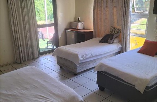 Empangeni House | VBC GUEST HOUSE