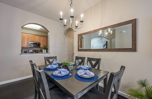 Florida Central Atlantic Coast Apartment | VC8-410 Vista Cay 3BR Condo Across from Pool