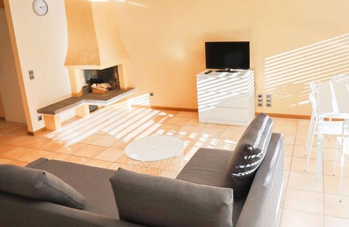Velbert Apartment | VE01 modern holiday flat with WiFi