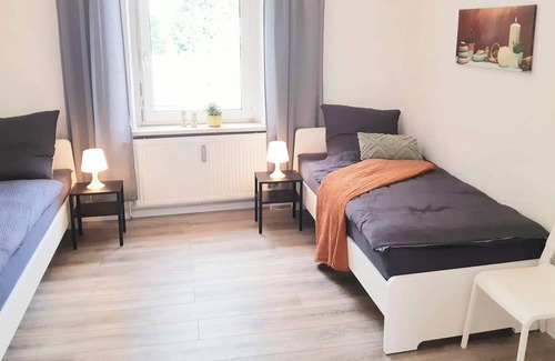 Velbert Apartment | VE02 modern holiday flat with WiFi