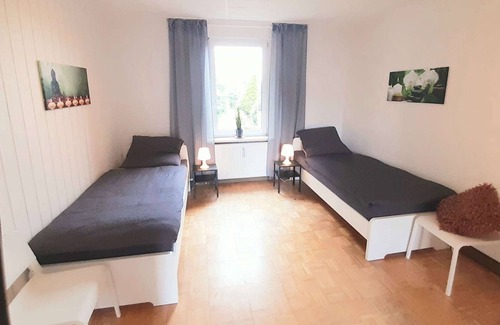 Velbert Apartment | VE02 modern holiday flat with WiFi
