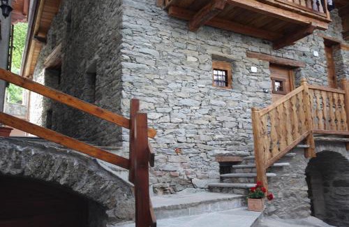 Charvensod Apartment | Vecchio Fienile