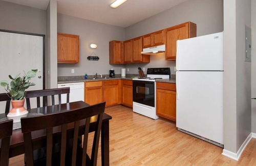 Ames Apartment | Vector Travel Guest Suite | West Ames | near ISU