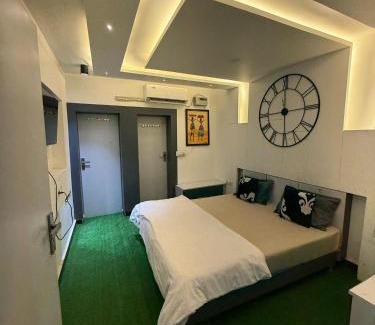 Modinagar Hotel | VEDA HOTEL ll