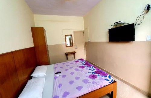 Yeshwanthpur Hotel | Veekay Residency