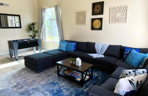 Las Vegas House | Vegas Getaway, Pool, Basket Ball, Games, Cook