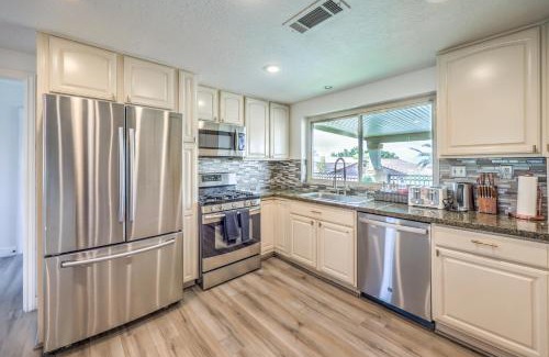 Black Mountain Villa | vegas saltwater, a luxury pool villa with 5BR, Spa, wet deck on a half acre lot