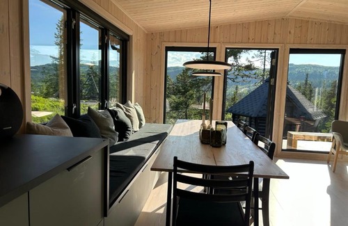 Rollag House | Vegglihytta - cabin with a tranquil location