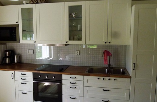 Orivesi Cottage | Vehmaanpirtti, lakeside studio with balcony for 2,