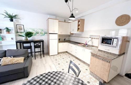 Las Palmas de Gran Canaria Apartment | Velarde Deluxe Beach Flat byCanary365