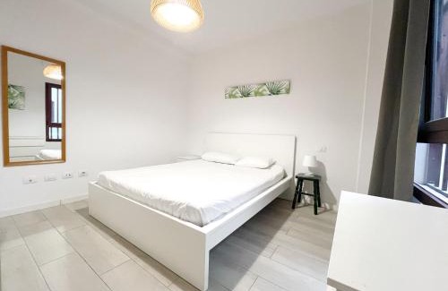 Las Palmas de Gran Canaria Apartment | Velarde Deluxe Beach Flat byCanary365