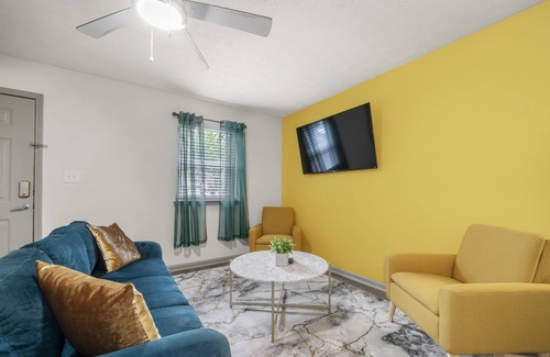 Greater Valley Brook Apartment | Velvet Vista-2 BR/2 BA No Charge for Early Check In-NE Atlanta Georgia
