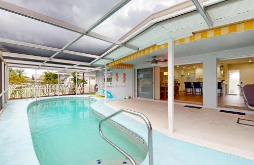 Clearwater House | Venetian Gardens Villa