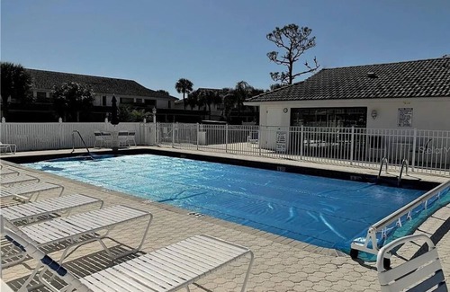 Venice Condo | Venice 2/2 condo. Golf 375 yds away, Beach-3 mi. 3 mo, 6 mo, or year leases.
