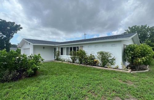 Venice Gardens House | Venice Florida near beach