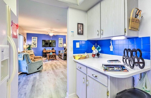 Venice Groves House | Venice Home w/Private Pool, 7 Mi to Beach!
