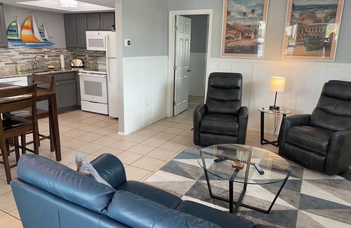 Venice Villa | Venice Island - Available March 1 2025 - Fully Furnished - 2 month minimum