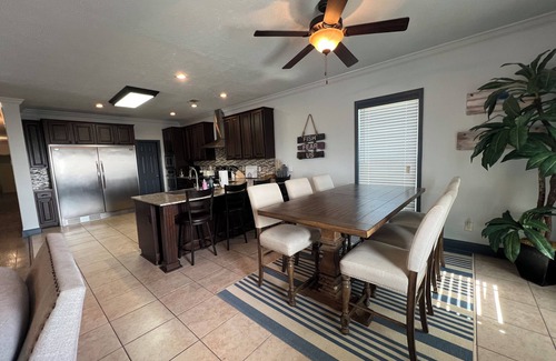 Venice House | Venice Marina Prime Location! 4 Bedroom 2.5 Bath
