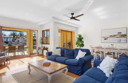 Wannanup House | Venice On The Beach Family Waterfront Escape