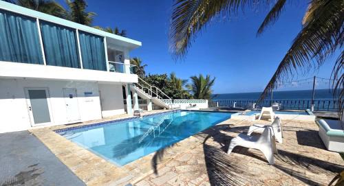Jarealito Apartment | Ventana VA1b at Arecibo 681 Ocean Drive