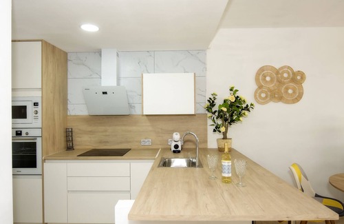 Vera Apartment | Vera Brand New Penthouse with Pool & Free Parking