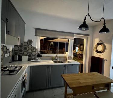 Balatonkenese House | Verandás Vendégház